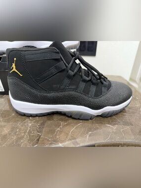 New! Unworn! Air Jordan 11 retro black men’s size 12